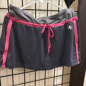 Old Navy Gray and Pink Skirt